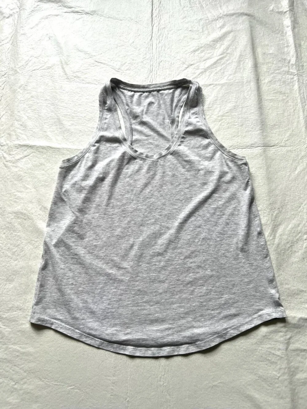 Lululemon Tank top womens size 8 heather gray scoop neck racer back boxy cut